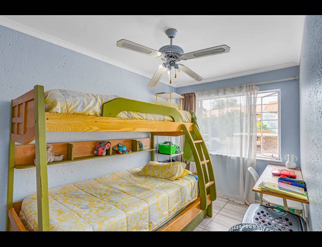 2 BEDROOM TOWNHOUSE FOR SALE IN SUNDOWNER